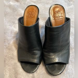 Tory Burch women size 6
